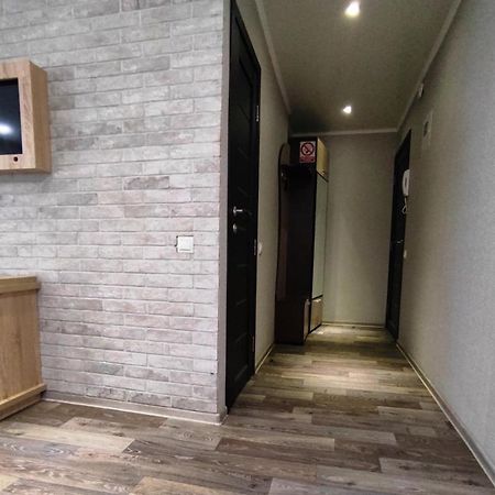 Люкс В Центре Металлургов 31 Kr Apartments ครือวอยร็อก ภายนอก รูปภาพ